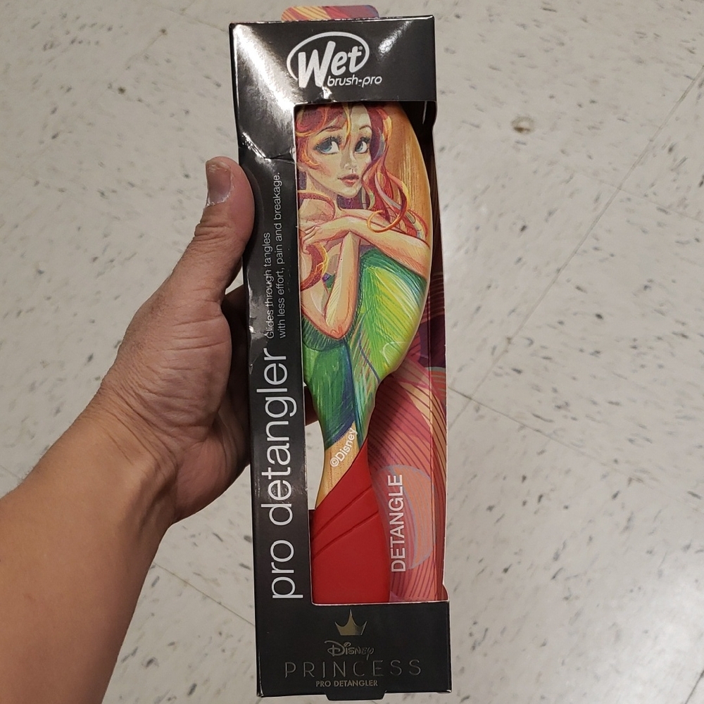 Disney Princess Pro Detangler - Green and Pink